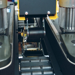 Cerradora de cajas semiautomática XL35 Cerradora de cajas semiautomática XL35