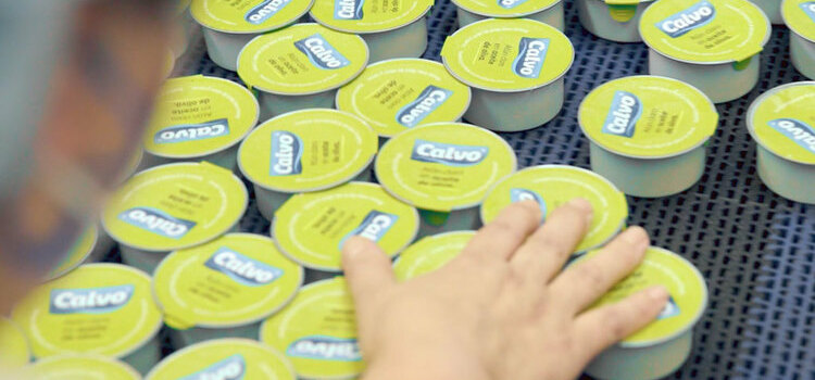 Vuelca fácil, así es la nueva y revolucionaria lata de atún de la marca Calvo