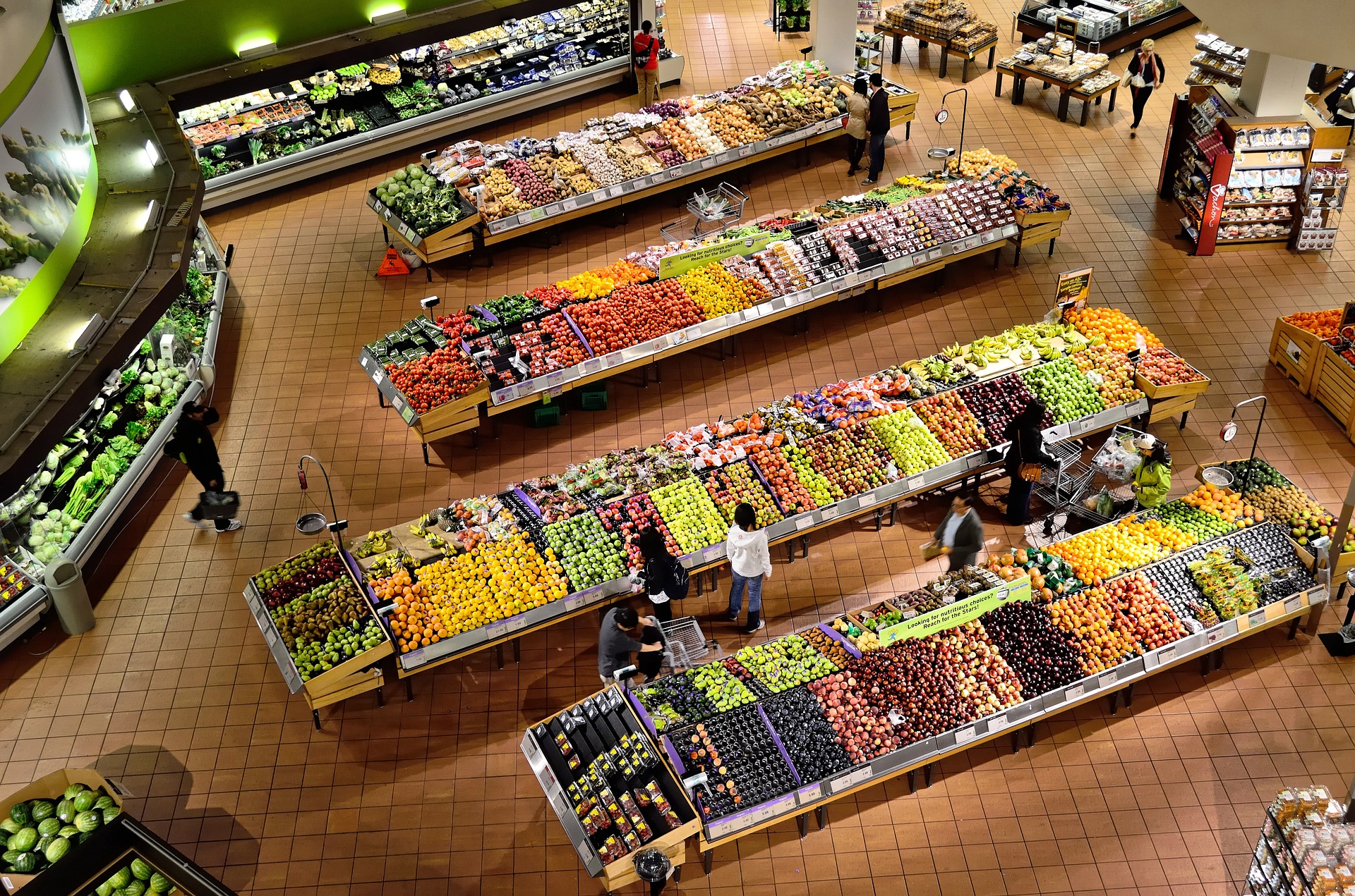 Supermercados Covirán sustituye el plásticos de sus productos monouso por materiales sostenibles
