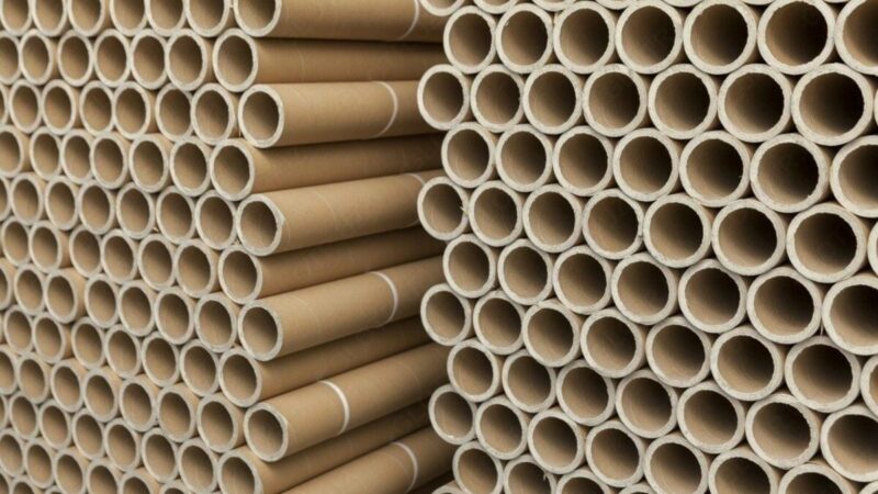 El tubo de cartón para envíos, el packaging más versátil y sostenible para la industria gráfica.