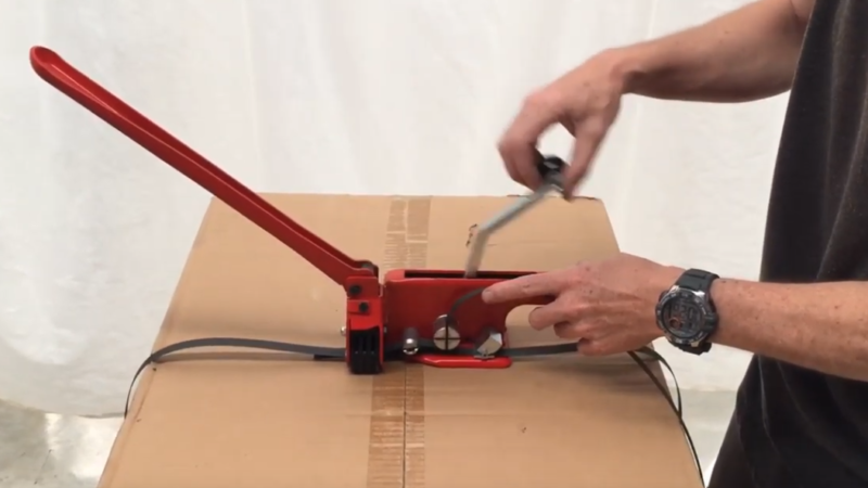 flejadora manual para fleje de plástico, ¿cómo se utiliza?