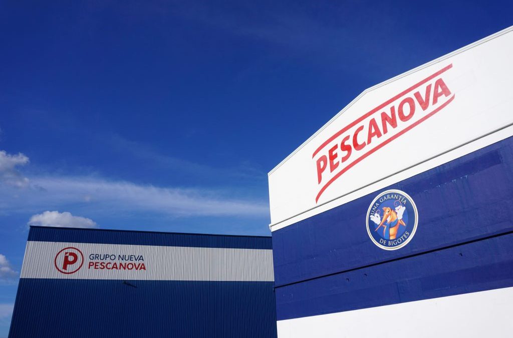 Nueva Pescanova se convierte en la primera empresa de alimentación en reutilizar plásticos de playas y zonas de costa.