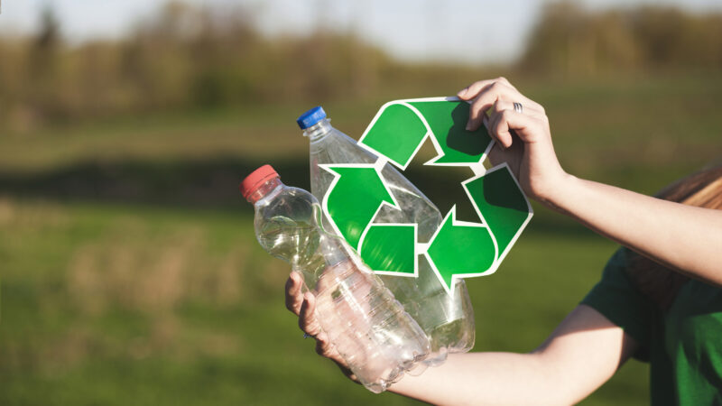 El Corte Inglés refuerza la sostenibilidad de su embalaje, reduciendo sus plásticos en un 30% antes del año 2025