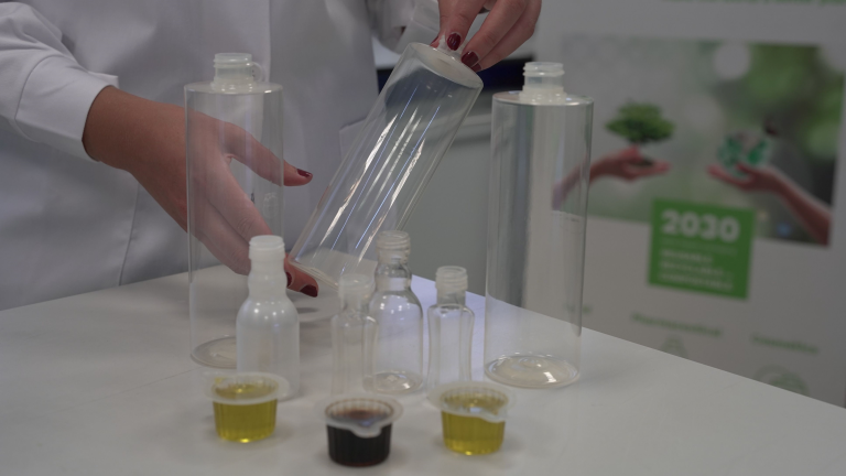 ADBioplastics presenta un bioplástico compostable para envases de alimentos.